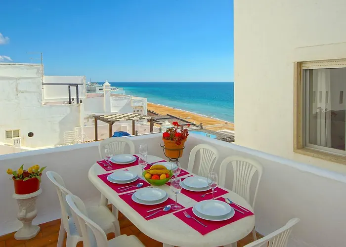 The By Seareen Apartment