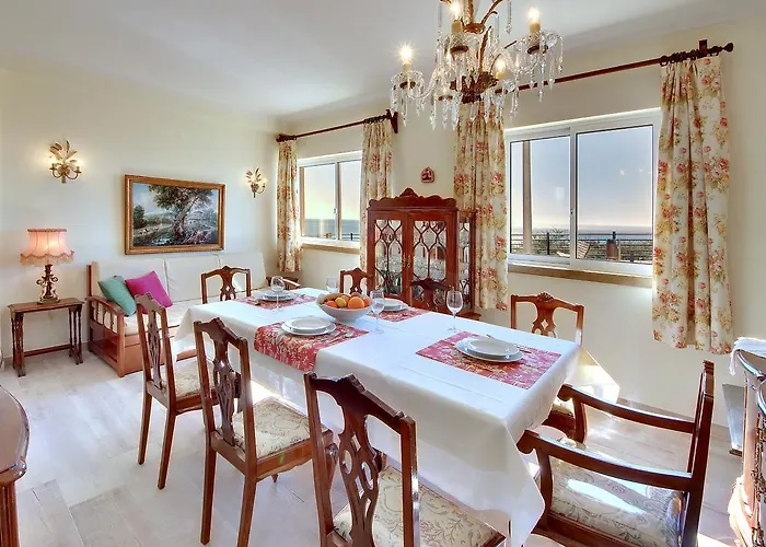 The By Seareen Apartment *